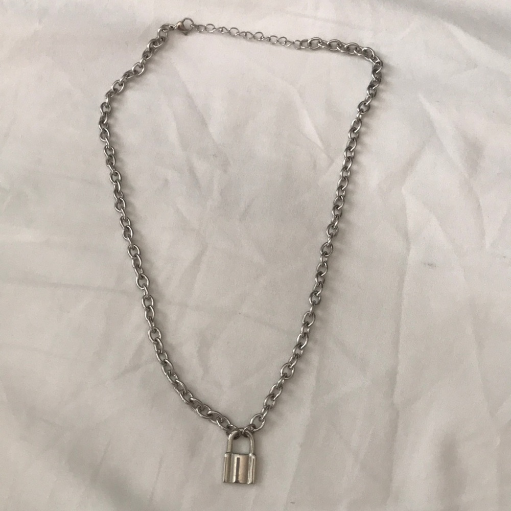 Brandy Melville silver chain necklace